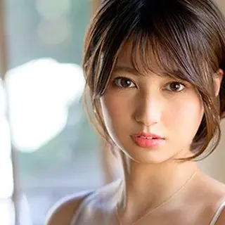 Hitomi Honda profile portrait