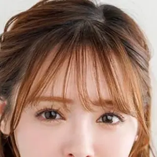 Yuna Ogura profile portrait